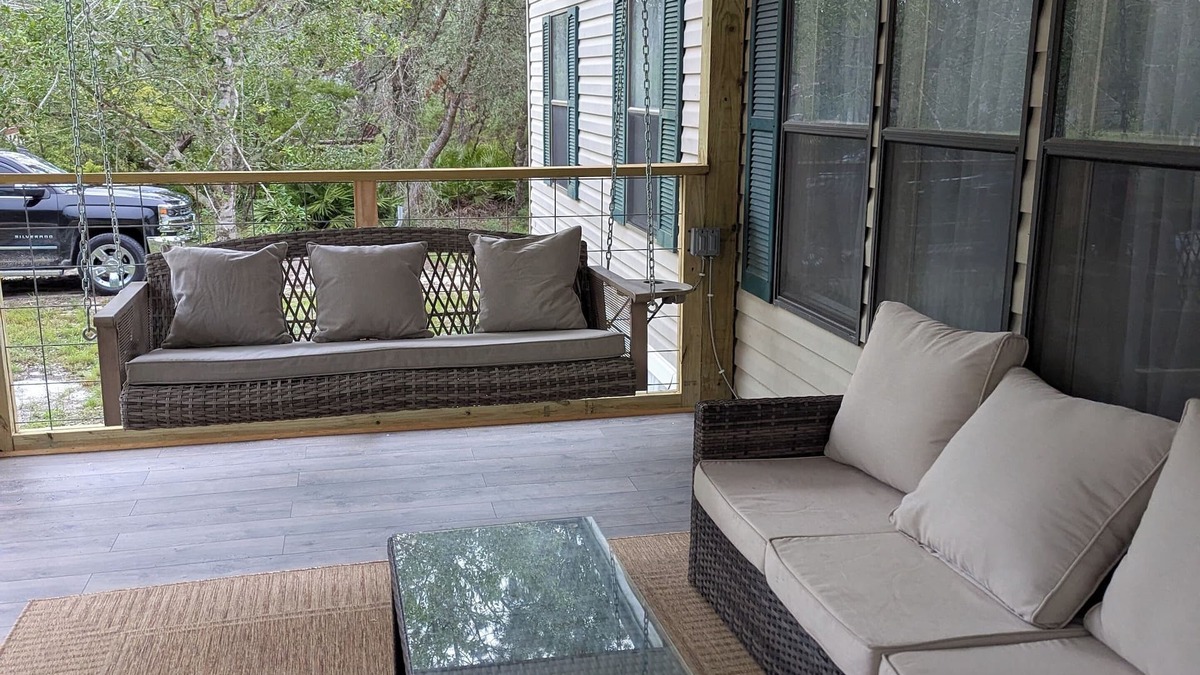 Salem House | Blessing Breeze, sleep in, cast out, live local