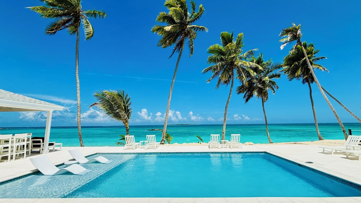 Tar Bay Villa | Blessing on the Bay - Brand New 4 bedroom Luxury Beachfront house