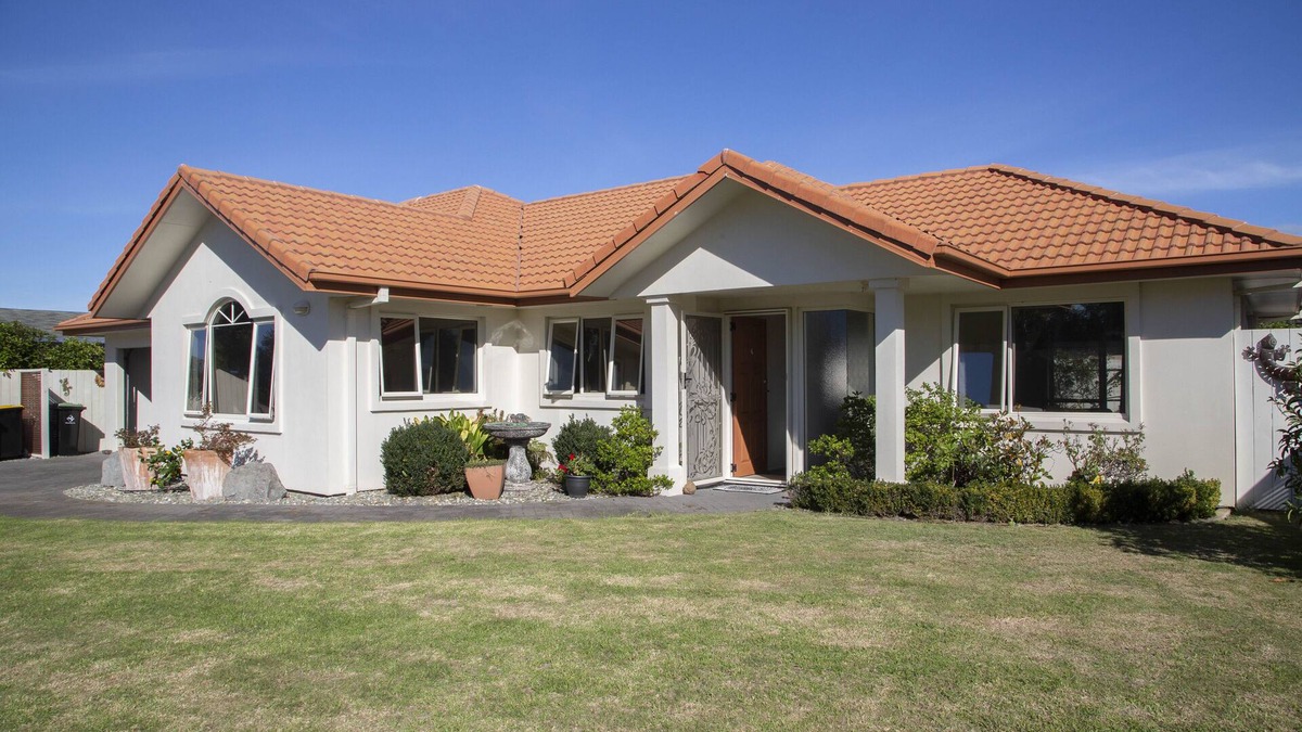 Papamoa Beach House | Bliss at Papamoa - so close to the beach!