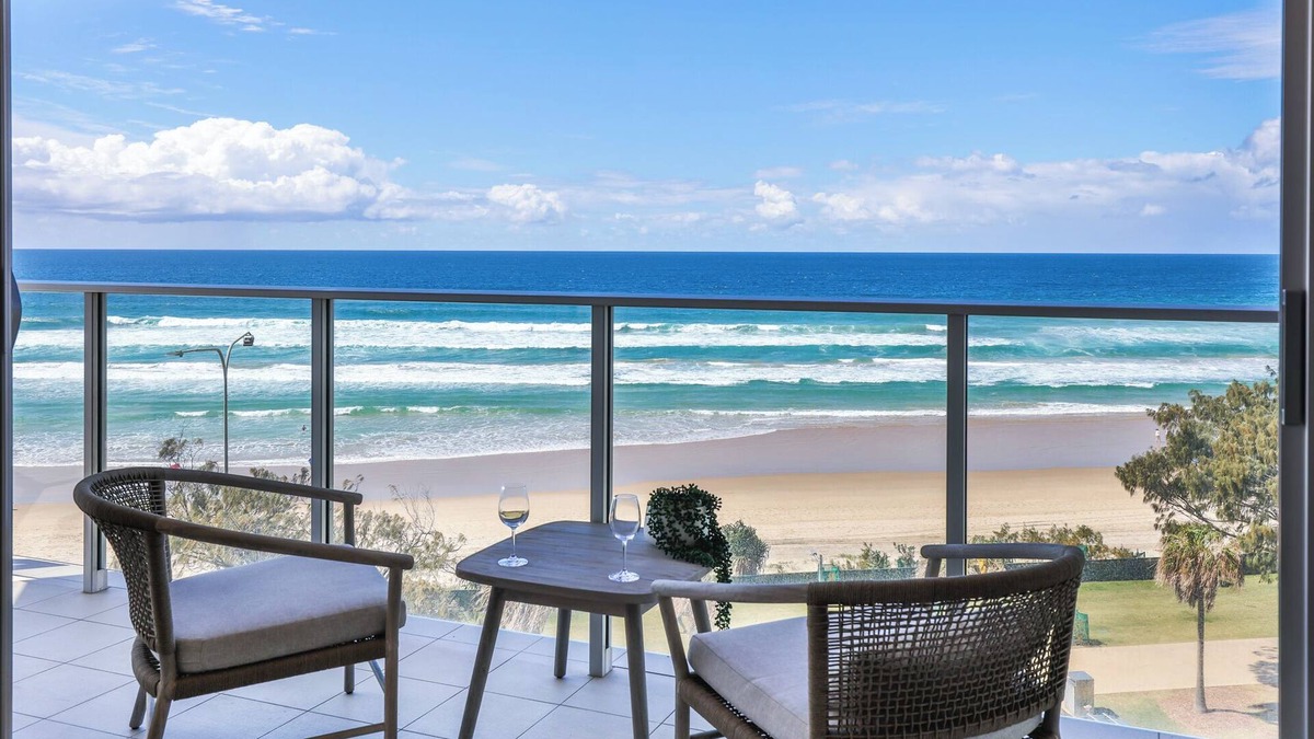 Surfers Paradise Apartment | Bliss By The Surf Luxury Family Apartment