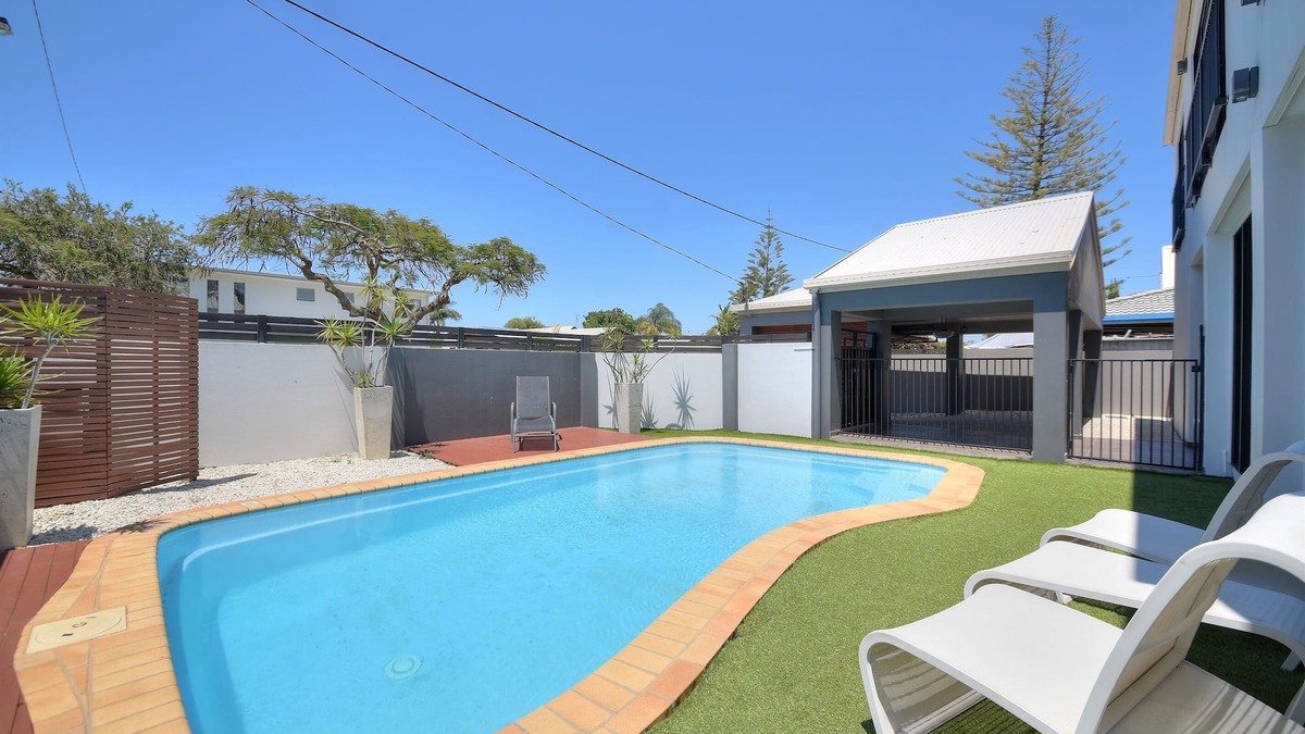 Broadbeach Waters House | Bliss On Pearl Key