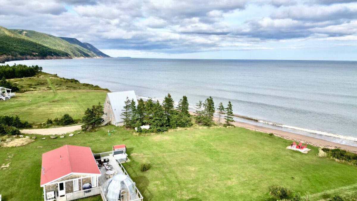 Aspy Bay House | Blissful Beachfront Bungalow. Beach- Hot tub & Sauna-All Weather Dome-Private