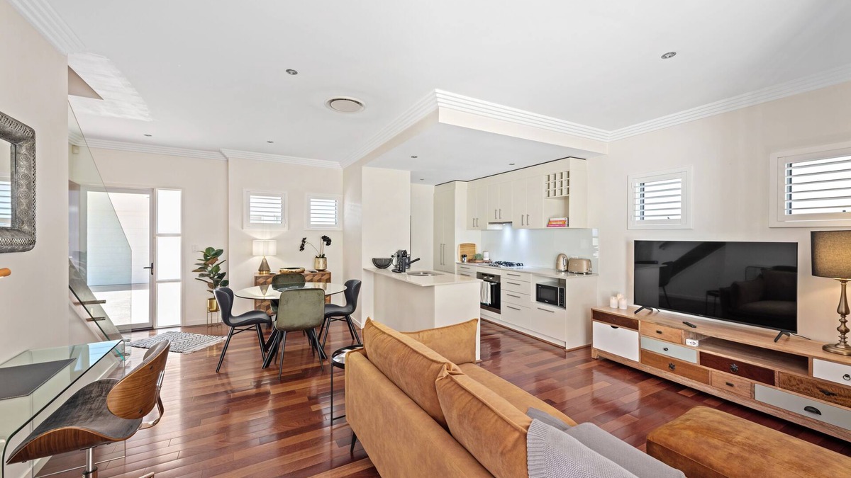Bulimba House | Blissful Bulimba ~ 3Bed/2.5Bath/1Car ~ Townhouse