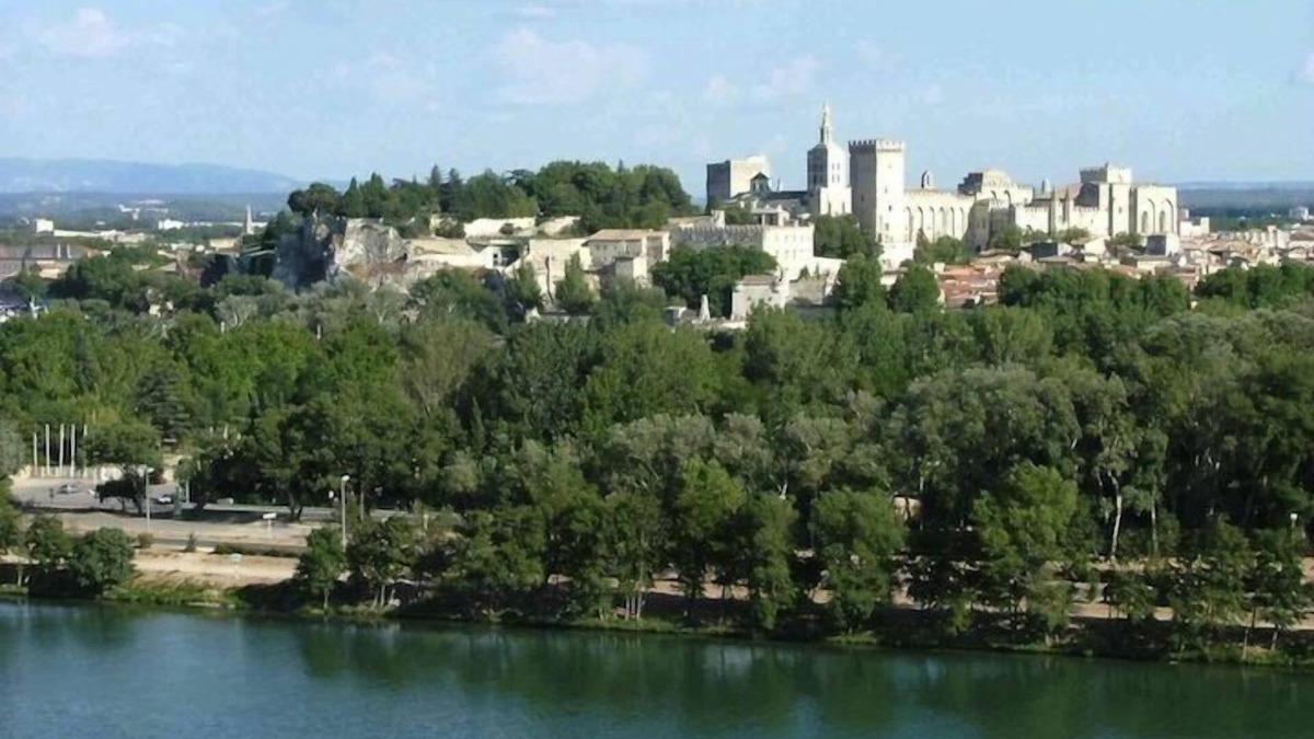 Villeneuve-les-Avignon Cottage | Blissful Cottage in Heart of Provence