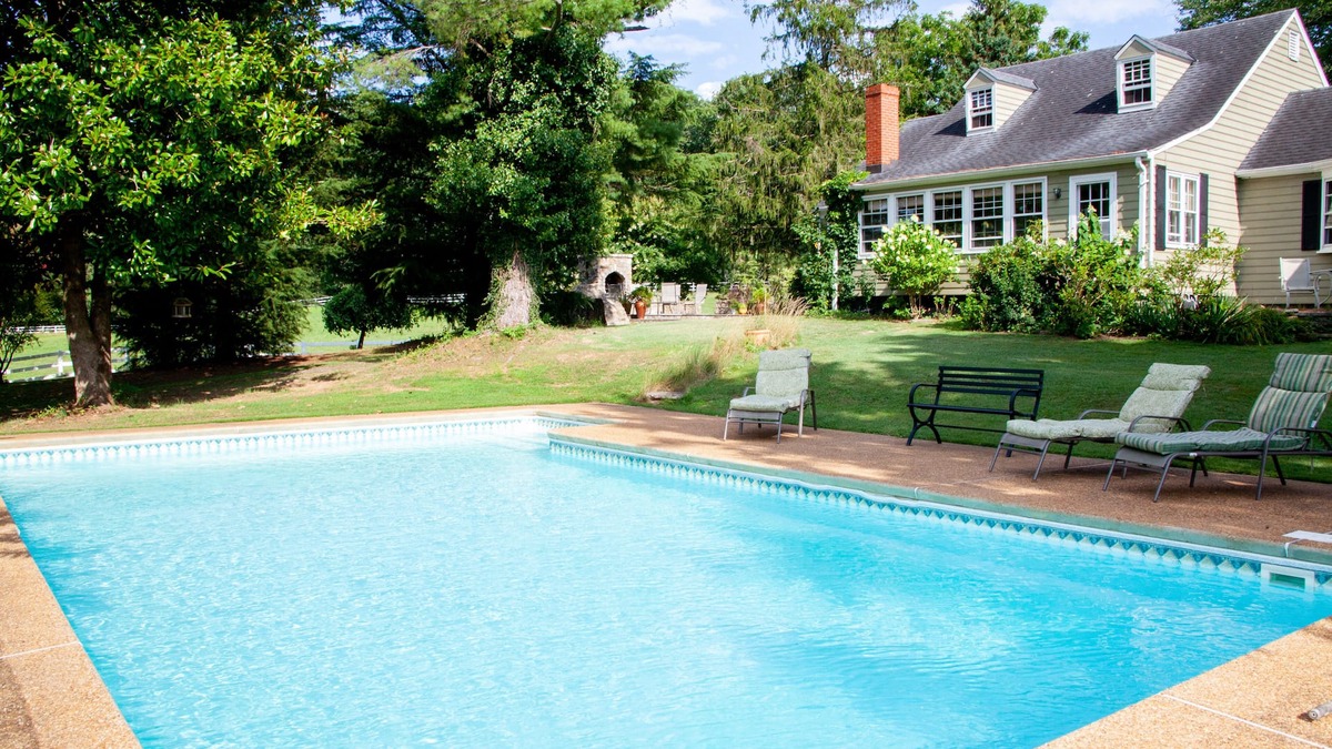 Cobham House | Blissful Kismet Cottage | Pool with Mountain Views & Easy Access to C'ville