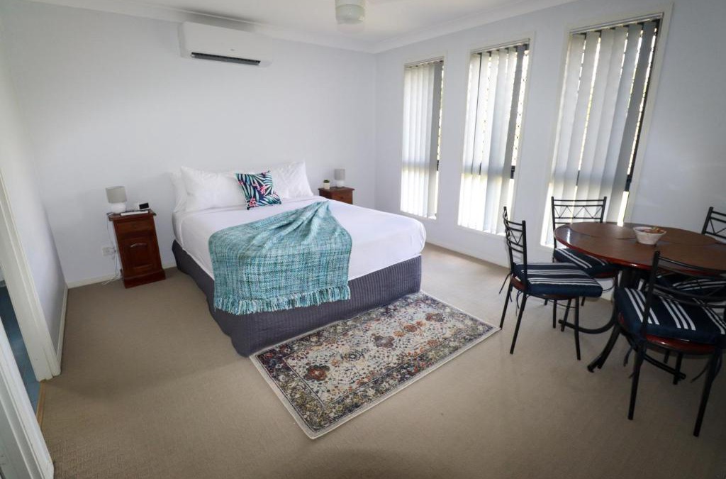 Morayfield House | BLK Stays Guest House Deluxe Units Morayfield