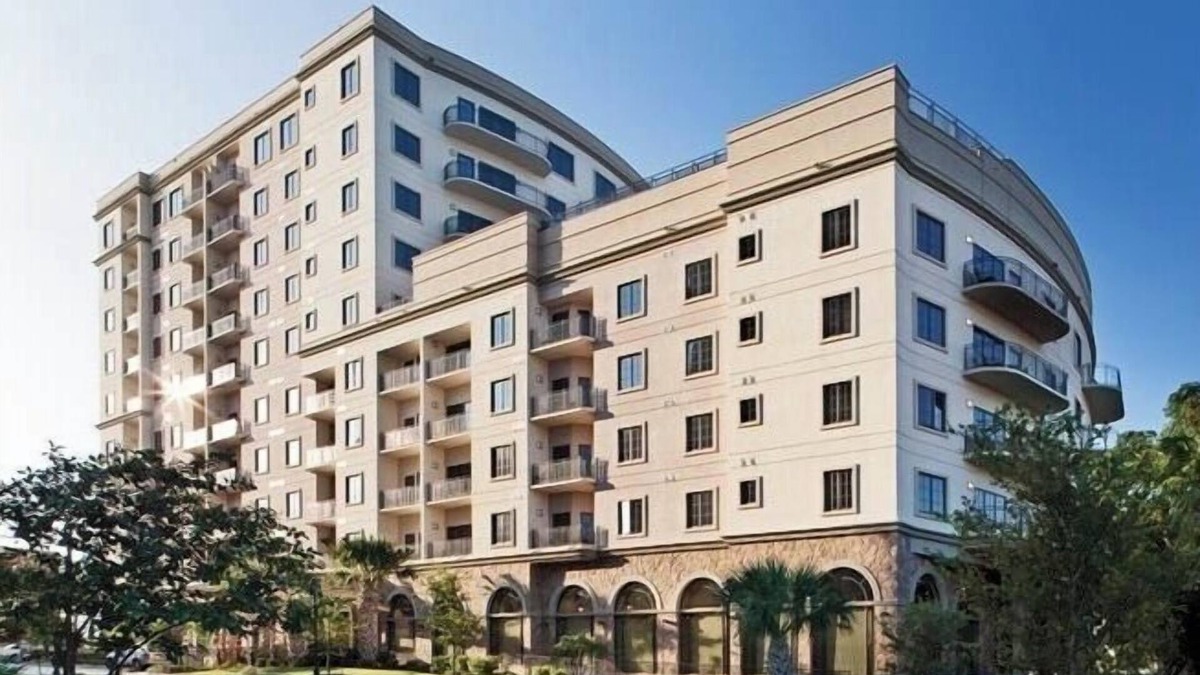 Downtown San Antonio Condo | Blocks from the River Walk ~ Beautiful San Antonio ~ Family Friendly Resort!