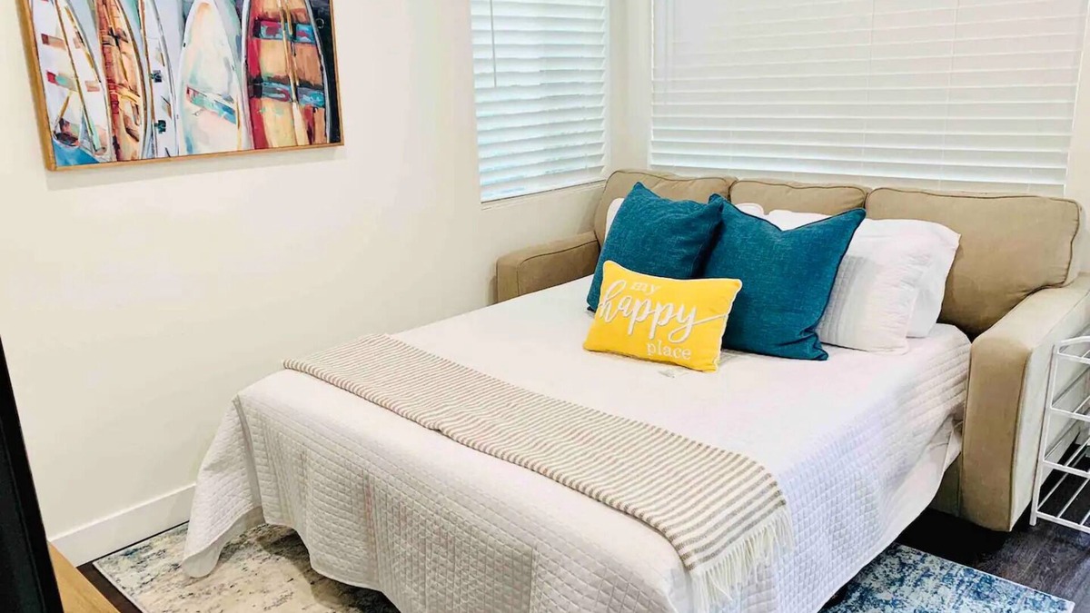 La Jolla Mesa Apartment | Blocks to Ocean. Free Bikes and Fire Pit!