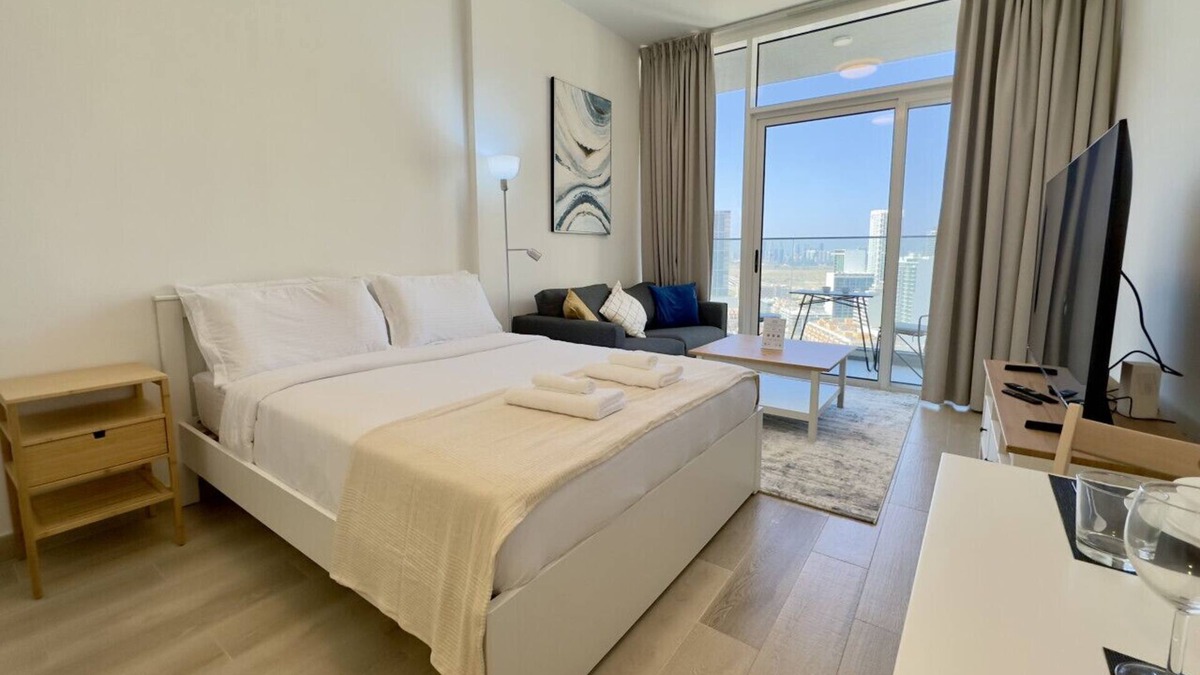 Madinat Zayed Apartment | Bloom Heights Studio | High Floor | Pool & Gym