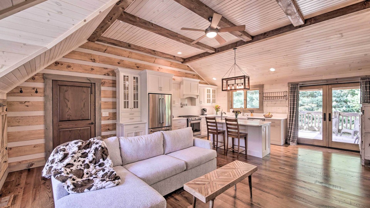 Bloomington Cabin | Bloomington Cabin, Mins to Campus/Lake Monroe