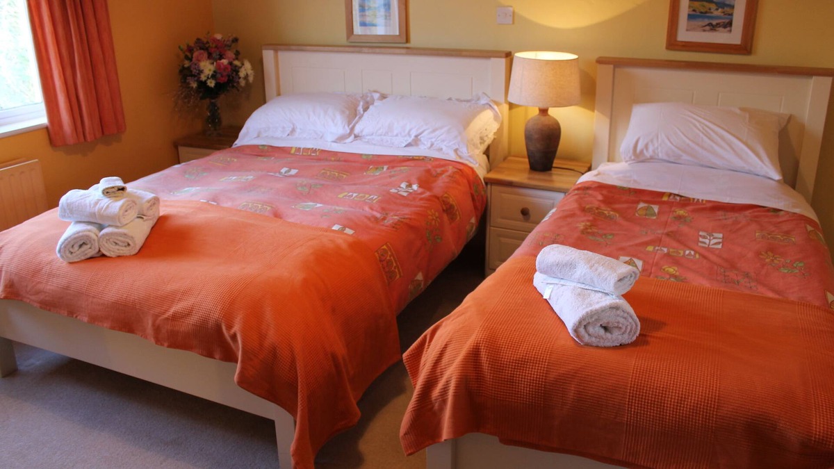 Killaloe Bed & Breakfast | Blossom Hill Bed and Breakfast