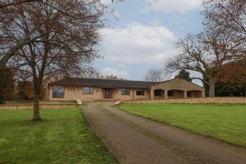 Ducklington House | Blossom Hill