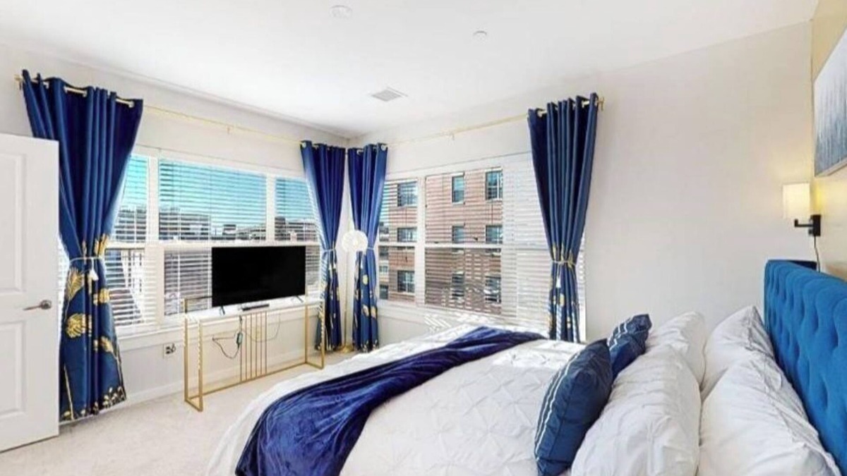 Malden Apartment | Blue 2 Bed 2 Bath Executive Suite Near Train # 305