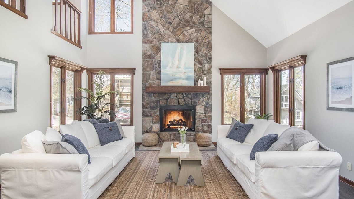 Macatawa House | Blue Anchor Beach Home ⚓︎ Private Beach Access ⚓︎ Ample Parking ⚓︎ Lake Views