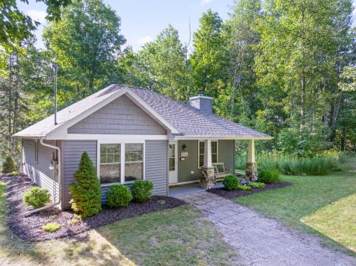 Fish Creek House | Blue Bear Cottage at Simple Life Rentals