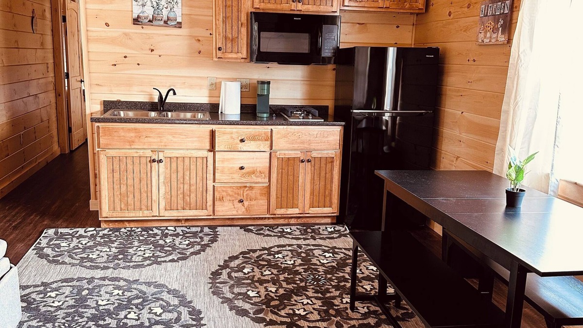Surry Cabin | Blue Cabin by the Brook in Surry close to Acadia National Park and Bar Harbor