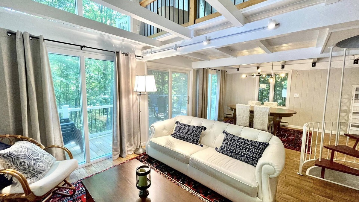 Bellaire Ski Chalet | Blue Chalet - Privacy, Golf, Ski, Relax!
