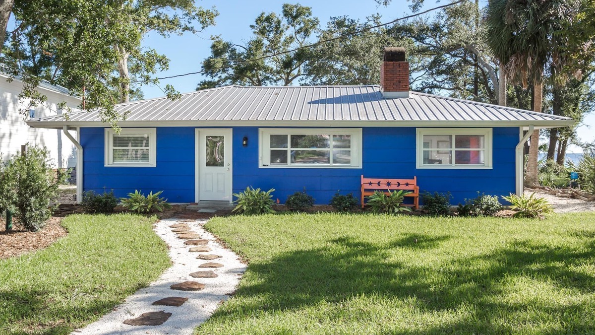 Apalachicola House | Blue Crab Cottage- Bay Front with Dock