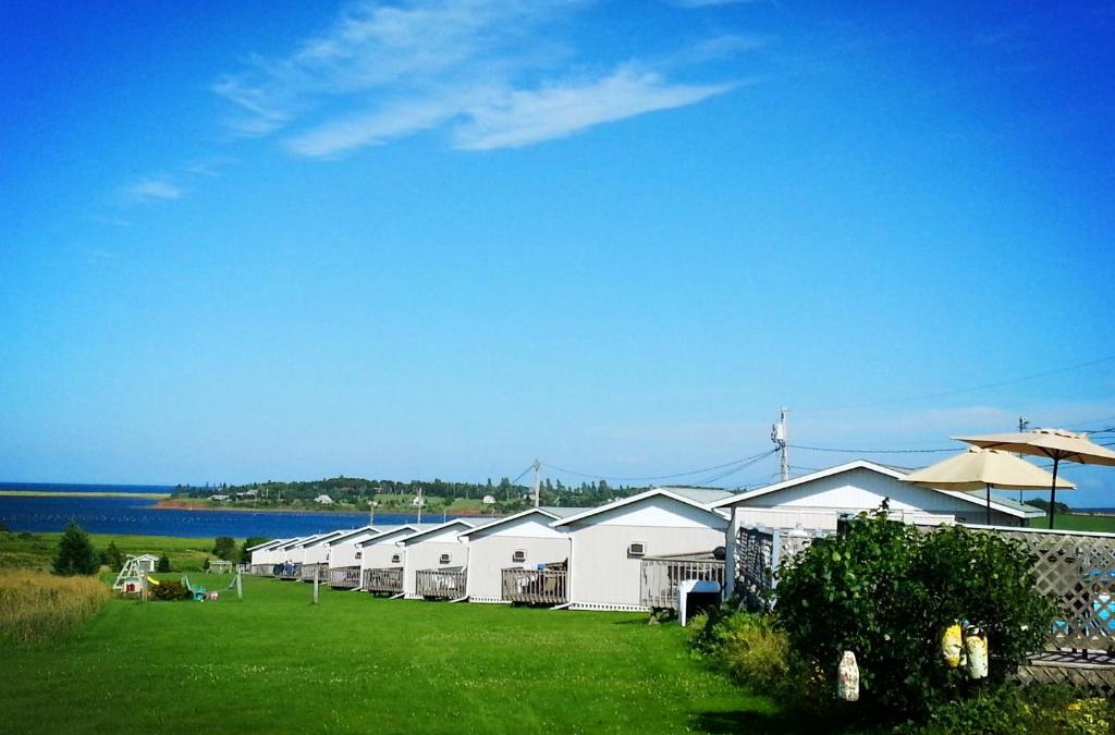 Rusticoville Resort | Blue Crest Cottages