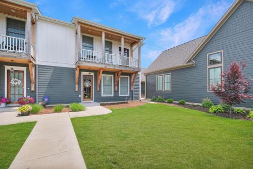Ottawa House | Blue Dog Landing