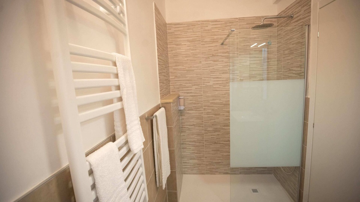Garbatella Apartment | Blue Double Room