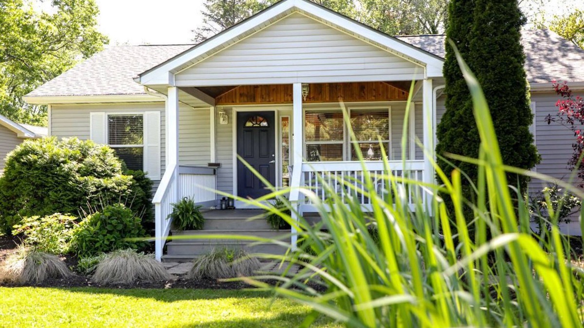 New Buffalo Cottage | Blue Haven Cottage - New Buffalo Beach, near Wineries & Breweries