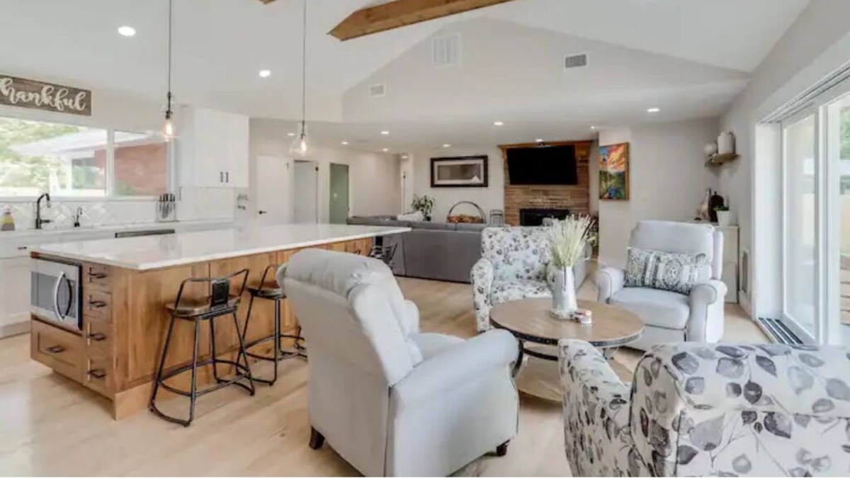 Arvada Plaza Area House | Blue Haven in Olde Town Arvada!