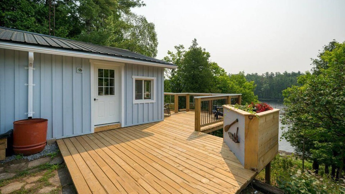Arden Cottage | Blue Heaven - Fully Updated 3 Bedroom with Bunkie Tranquil Paradise on Bull Lake
