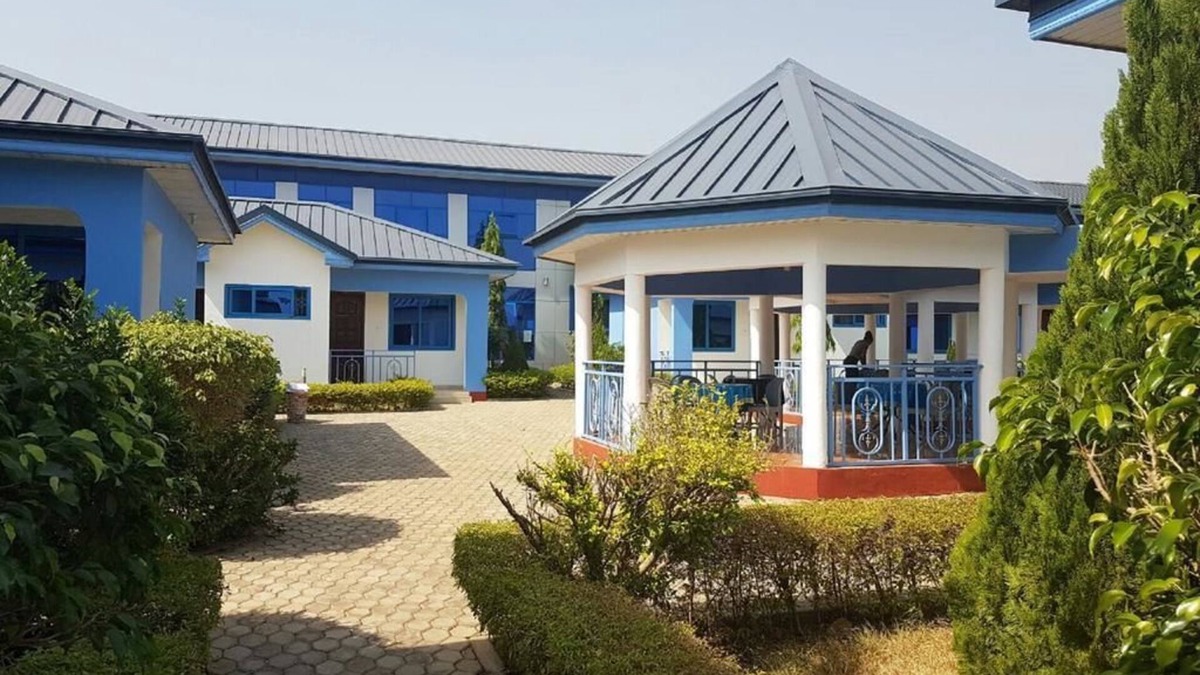 Bamahu Hotel | Blue Hill Hotel