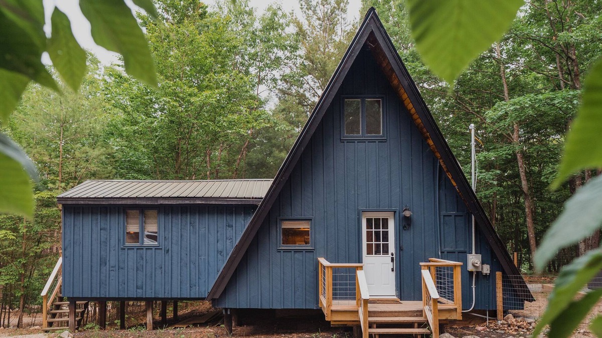 Jay Ski Chalet | Blue Hour A-Frame: Modern Boho Escape w/ Hot Tub