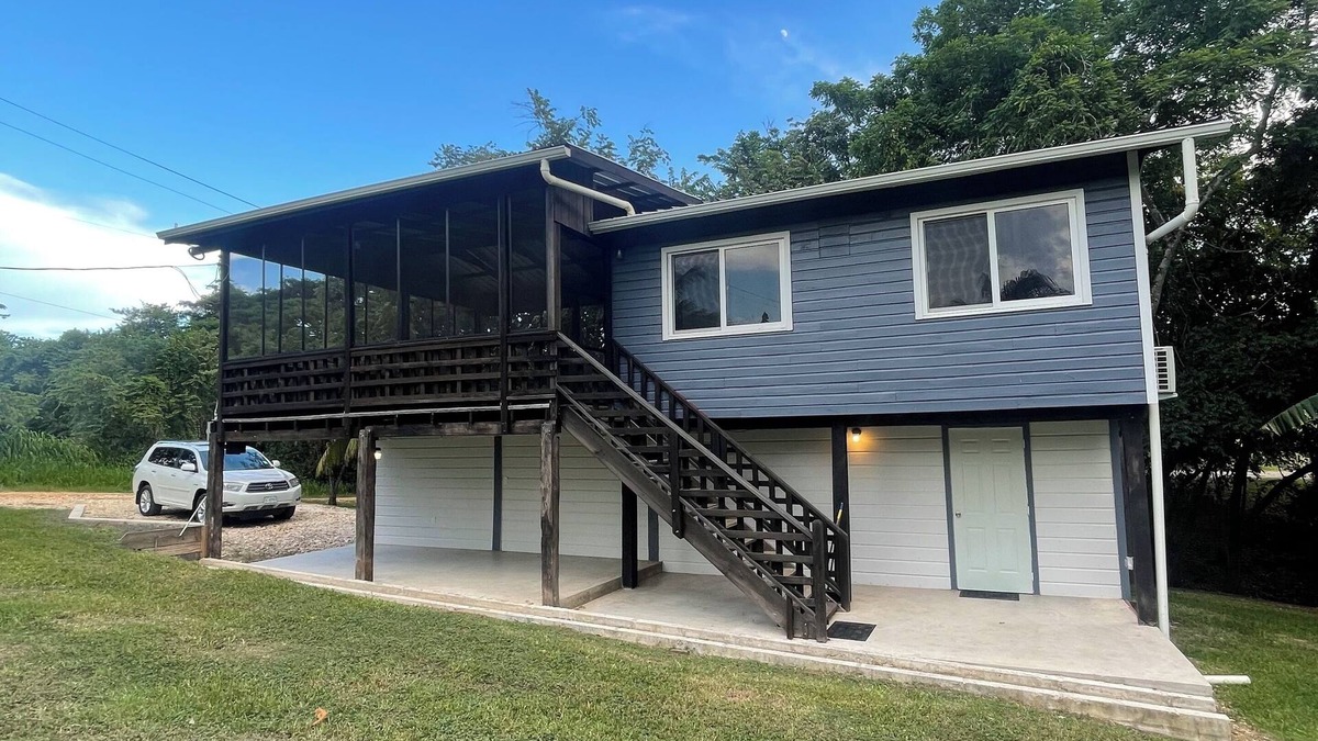 Spanish Lookout House | Blue House Bungalow