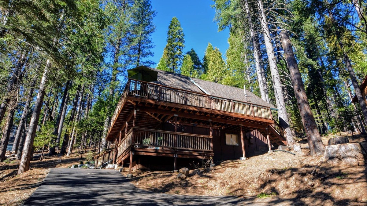 Arnold Cabin | BLUE LAKE SPRINGS SUMMER RECREATION NOW OPEN!