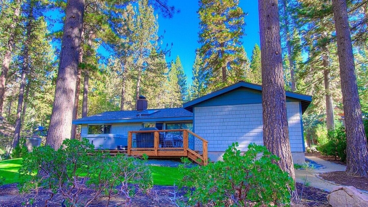 Incline Village House | Blue Laulea 2 Bedroom Home by RedAwning