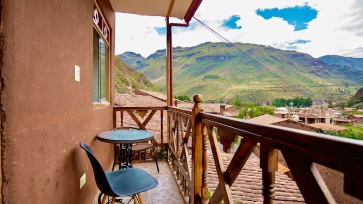 Pisac House | Blue Lotus Coca Suite Private Bath and Balcony