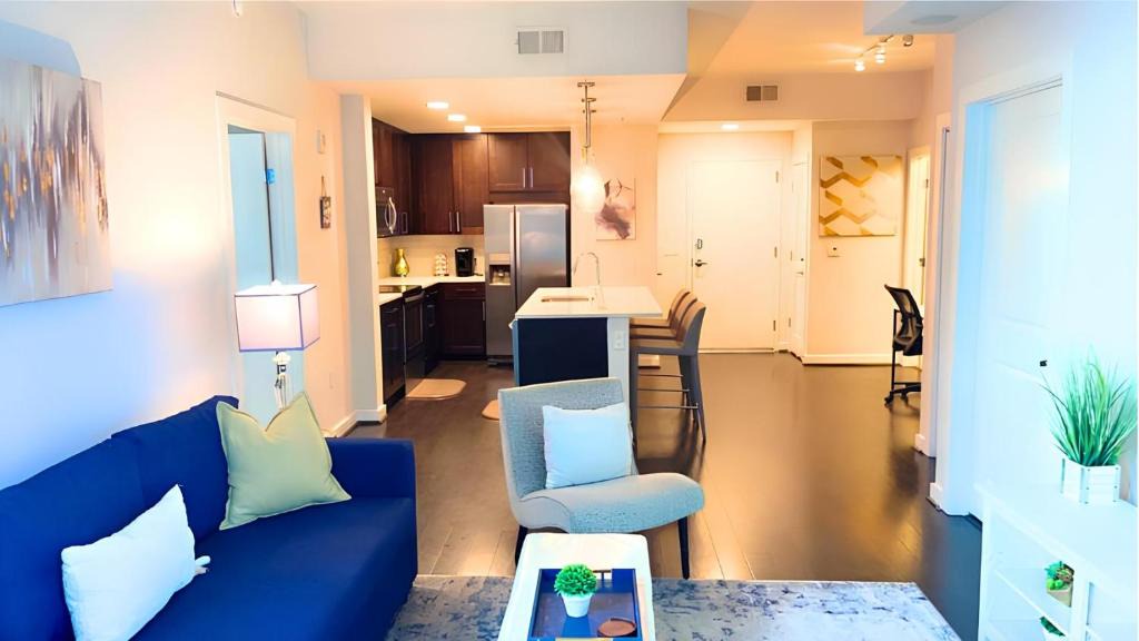 North Buckhead Apartment | Blue Luxe-Highrise, Balcony, Year-round Pool, City View!