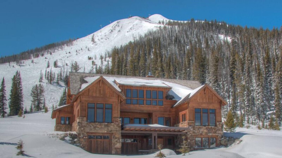 Big Sky House | Blue Moon Chalet - Best Family Ski in/Ski out! Luxurious House- Epic Location!