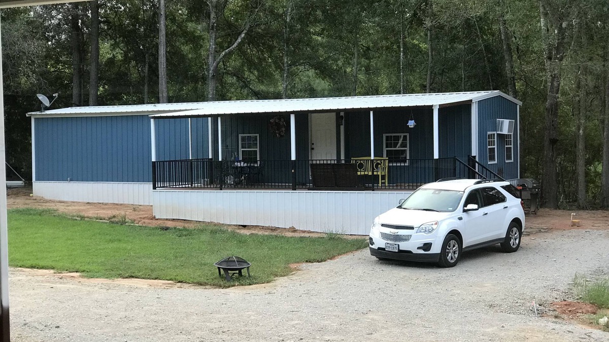 Willis Bed & Breakfast | Blue moon Quaint cabins the woods