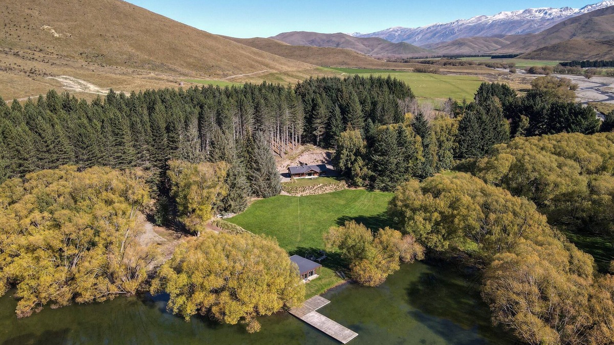 Fairlie House | Blue Mountain Lake Lodge and Lake House Fairlie