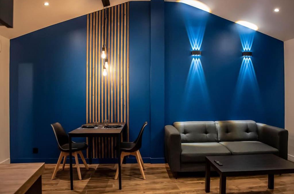 Corbeil-Essonnes Apartment | BLUE NIGHT - Jacuzzi - Bord de Seine