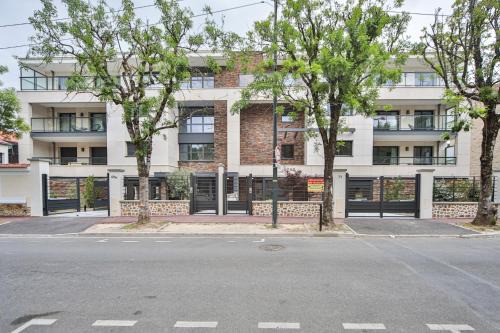 La Varenne Saint-Hilaire Apartment | Blue Nights Appartements 71