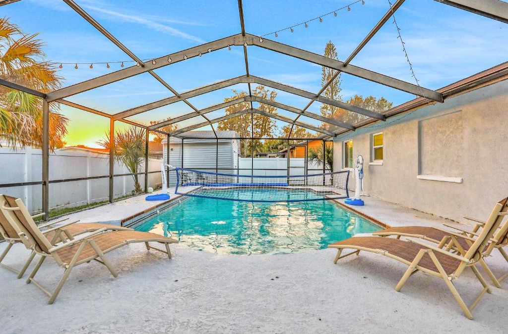 Apollo Beach House | Blue on Fox Run