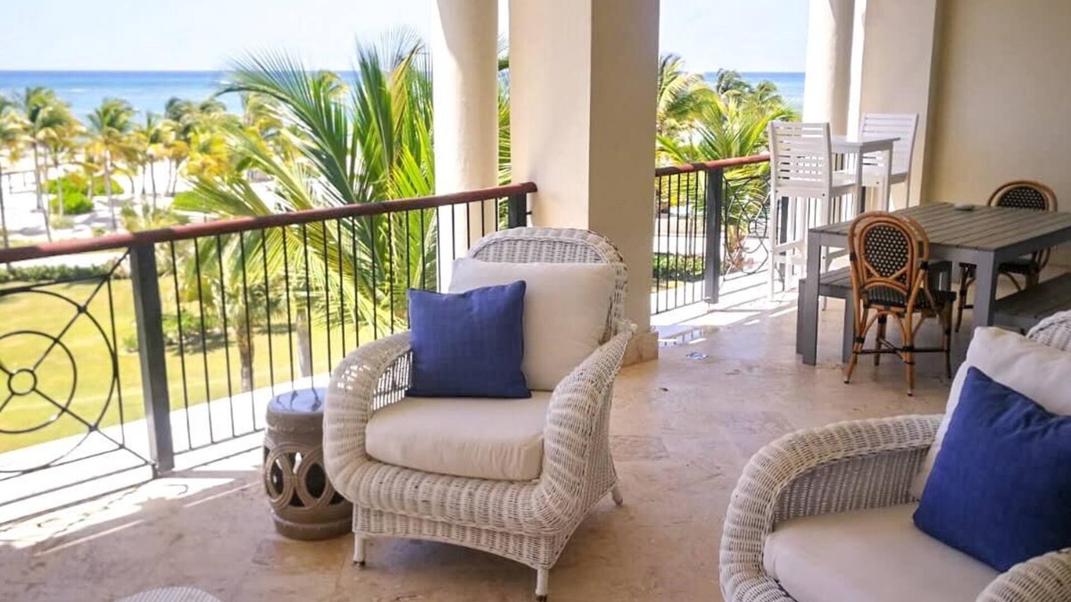 Cap Cana Marina Apartment | Blue Pearl - Beachfront condo in Cap Cana