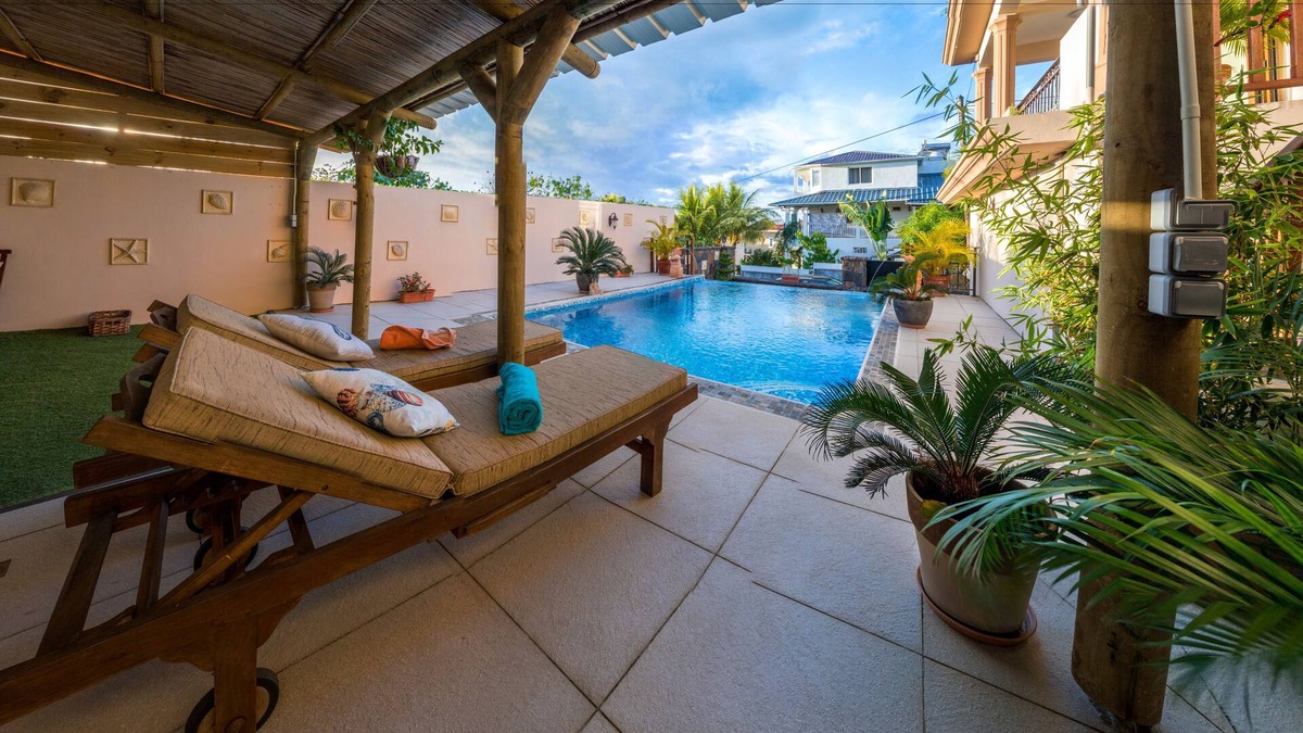 La Gaulette Villa | Blue Pearl Villa