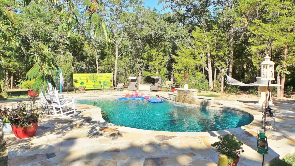 Valley Ridge Condo | Blue Ridge Hideaway ~ Convenient & Secluded Oasis!