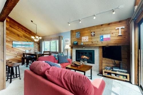 Wildernest House | Blue River Rendezvous