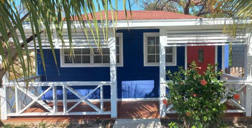George Town House | Blue Serenity