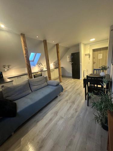 Zielona Gora Apartment | Blue Sky in the center