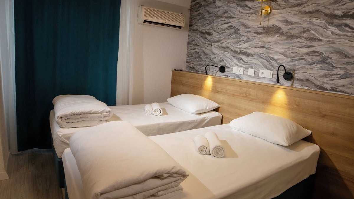 Burhaniye Bed & Breakfast | Blue Topas Otel