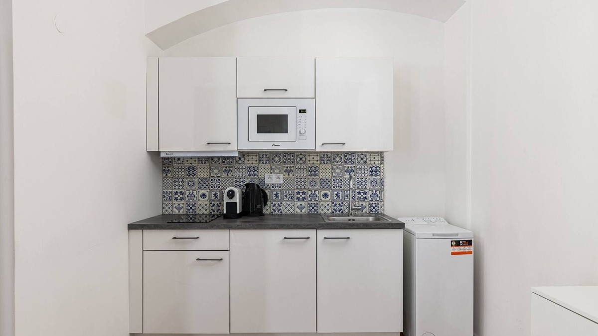 Petrska ctvrt Apartment | Blue Vibe studio - Florenc - Sleeps 3