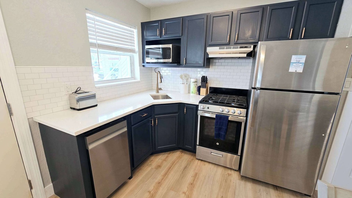 Clearwater Beach Hotel | Blue Wave Suites: Make Waves in Clearwater Beach